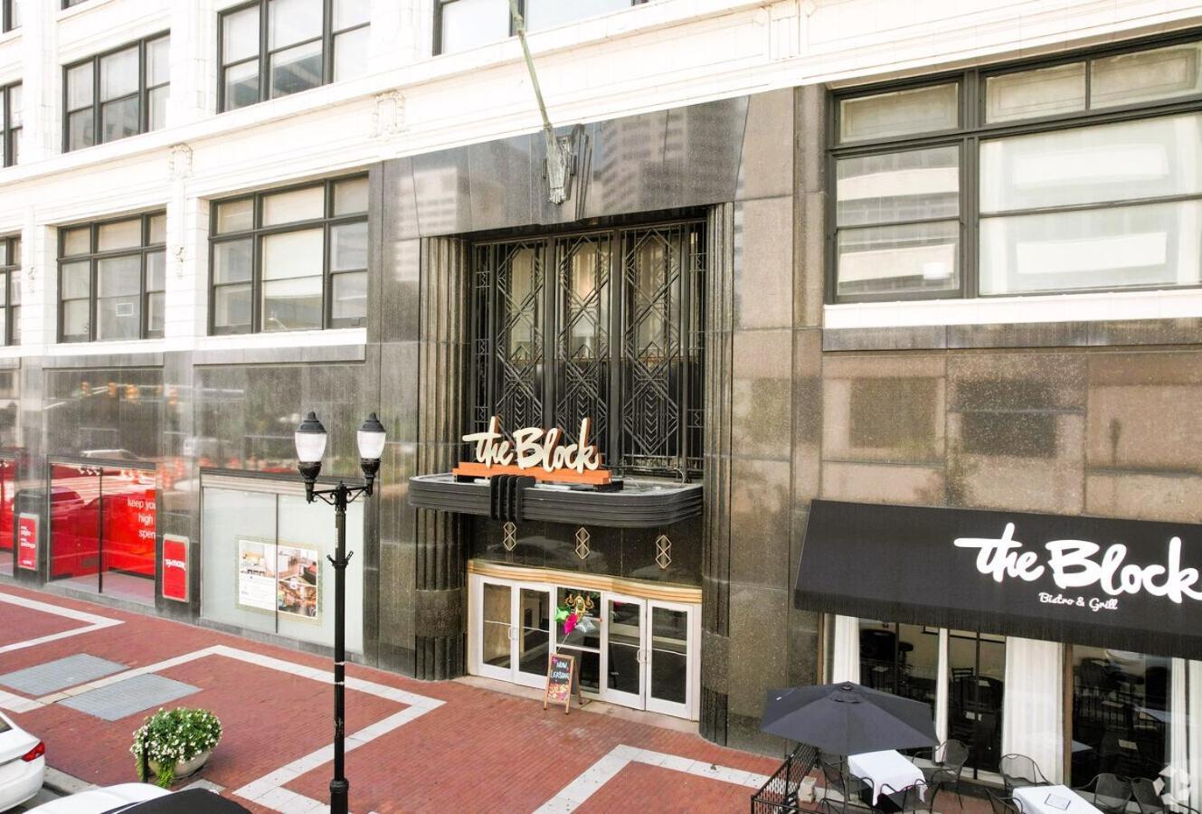 Free Parking! Downtown King Suite Lucas Oil- Conv Center Skywalk#1 Indianapolis Ngoại thất bức ảnh
